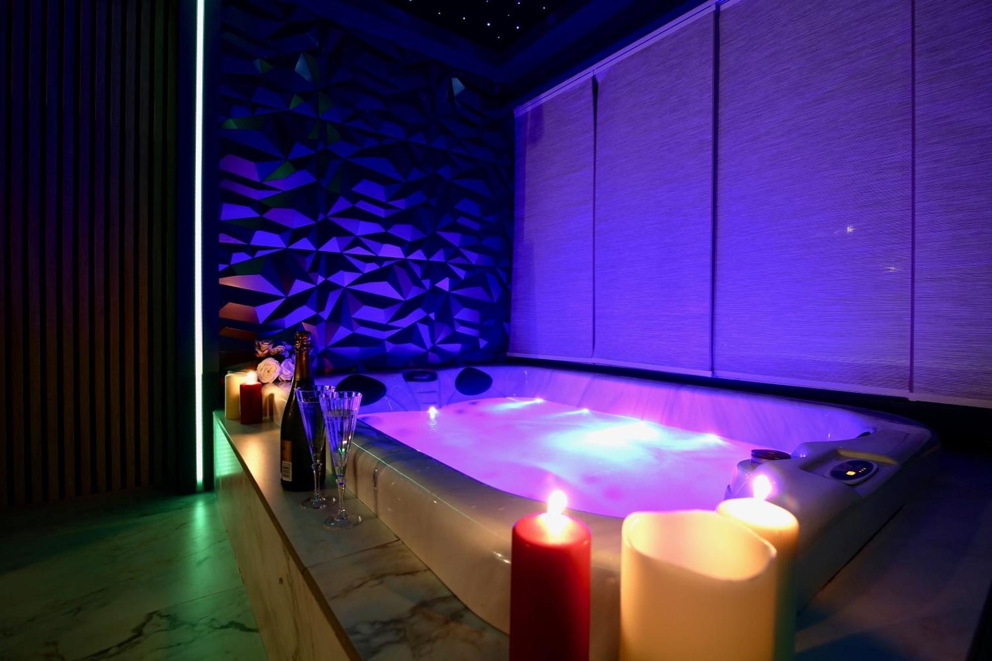 Flower Suite And Spa La Seyne-sur-Mer Exterior photo