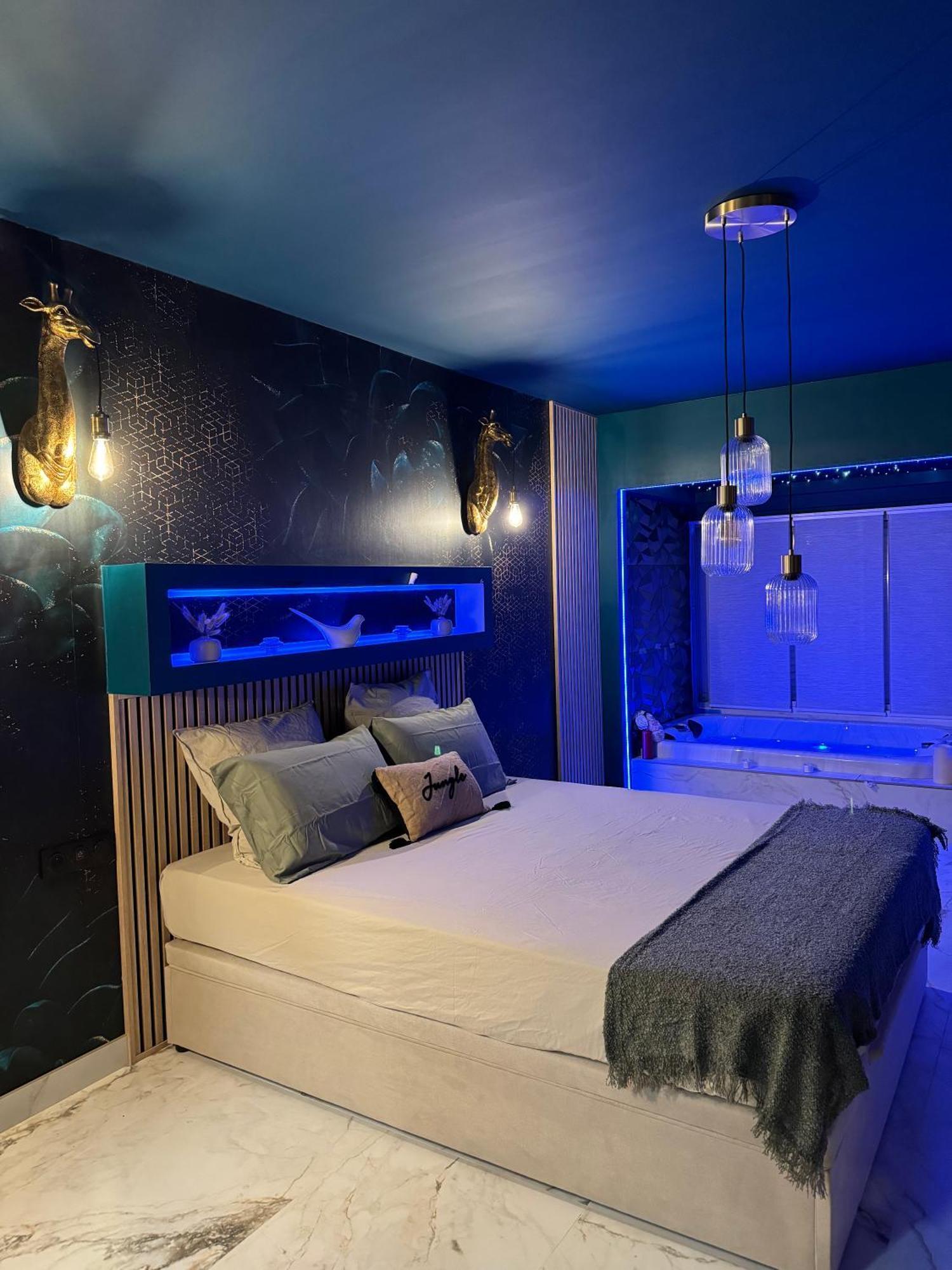 Flower Suite And Spa La Seyne-sur-Mer Exterior photo
