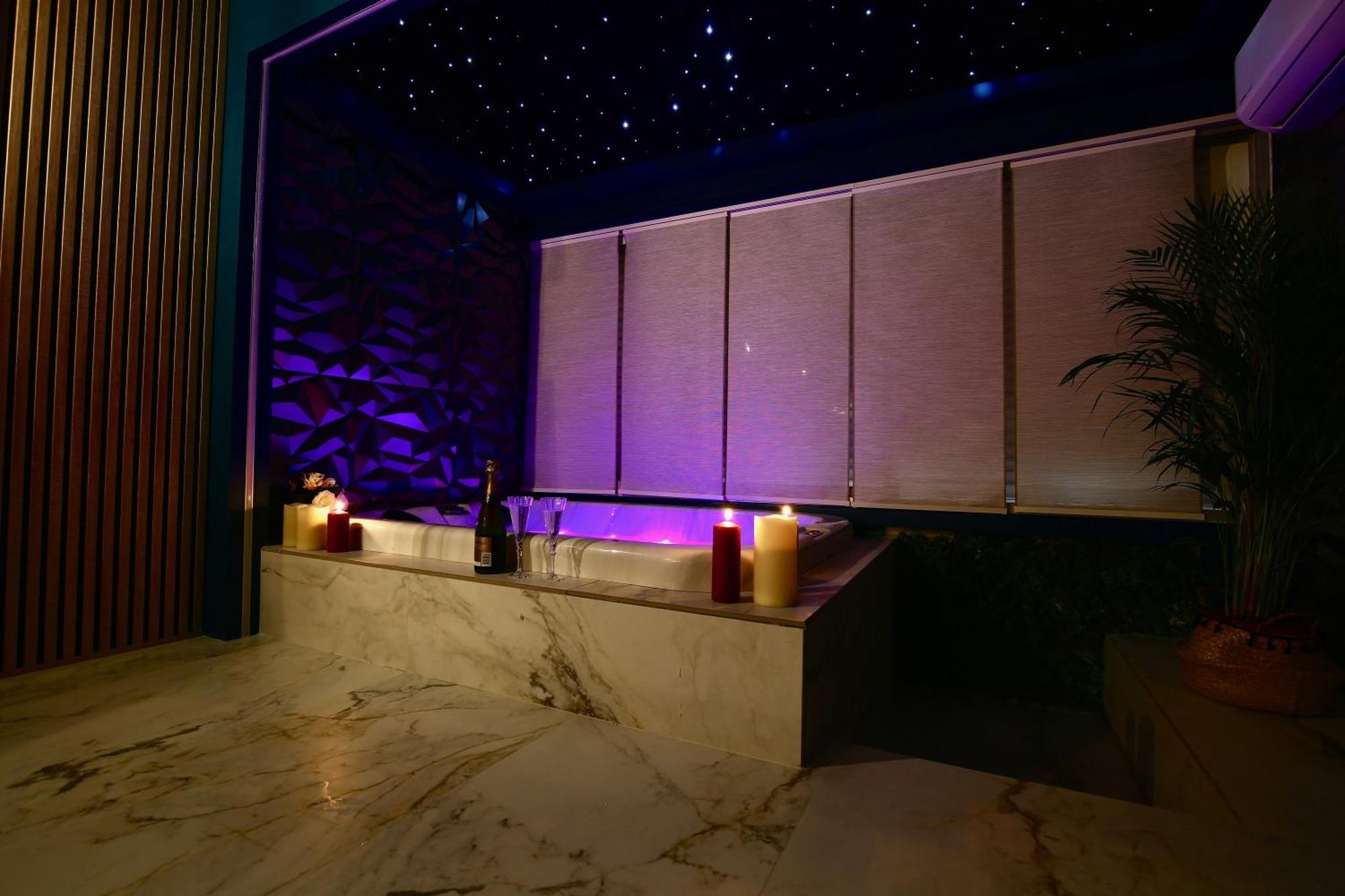Flower Suite And Spa La Seyne-sur-Mer Exterior photo